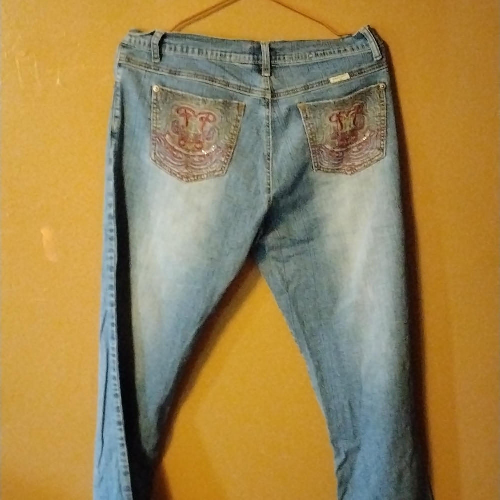 Jeans - Picture 2 of 2